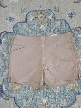 NWT INC International Concepts High-Waist Tan Pull-On Shorts size 12